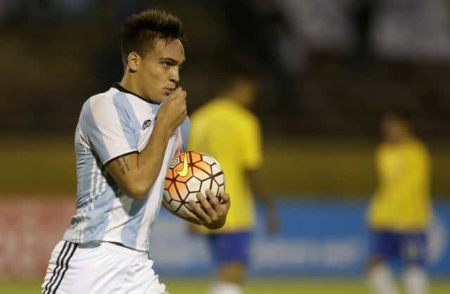 Un empate agónico le dio una última chance a Argentina de ir al Mundial