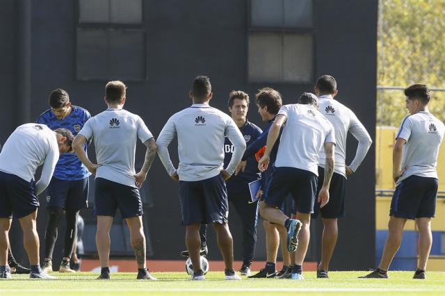 Guillermo Barros Schelotto definió la formación de Boca para el partido ante Gimnasia