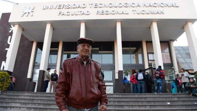 Regresó a clases tras varias décadas y a los 78 años se recibió de ingeniero