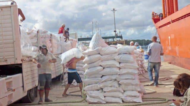 Un embarque dejó más de 3 millones de pesos para los trabajadores portuarios