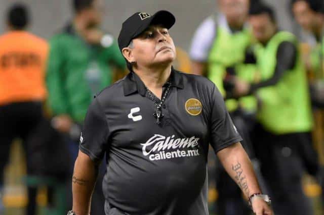¿Diego Maradona podría reemplazar a Mohamed en Huracán?
