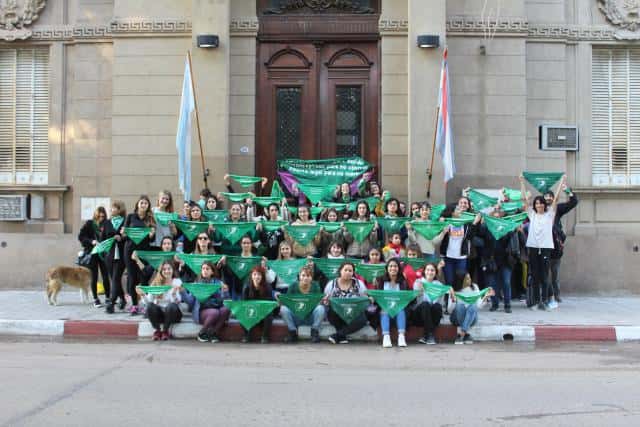 La Multisectorial de Mujeres Gualeguay se manifestó frente a Tribunales
