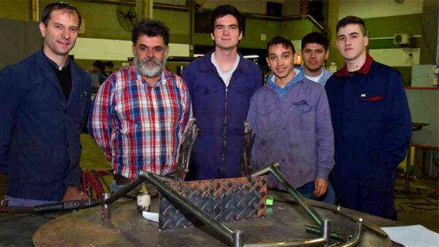 Alumnos construirán una silla de ruedas adaptada al básquet