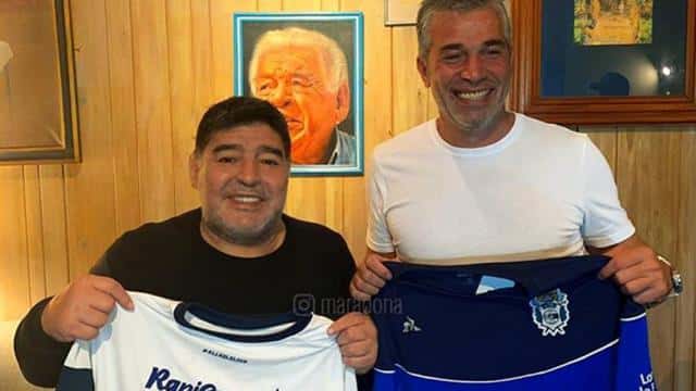  Maradona confirmó su llegada a Gimnasia: "Vamos a trabajar con alma y vida por el Lobo"