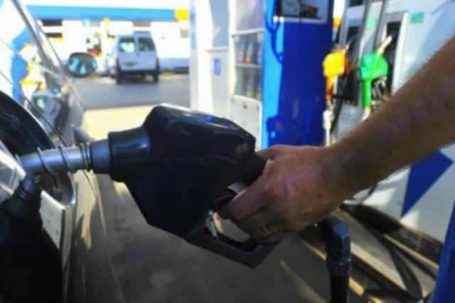El gobierno autorizará un aumento del 4% de los combustibles
