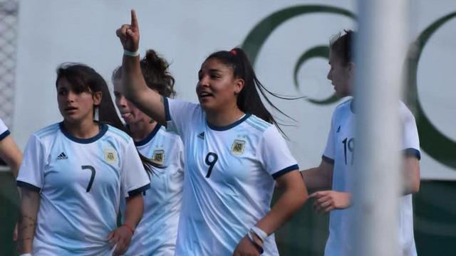 Rocío Correa, jugadora de la Selección, fue baleada por la Policía en el velorio de su hermano
