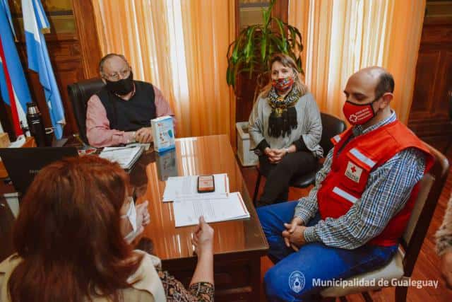 La Cruz Roja donó termómetros digitales a la Municipalidad de Gualeguay
