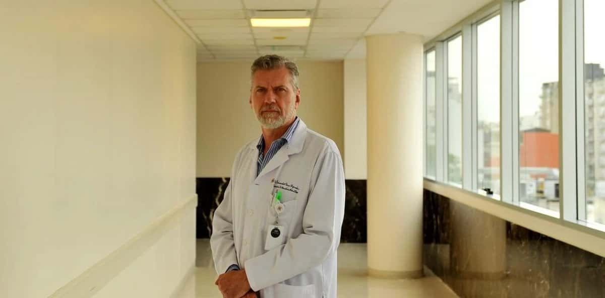  Eduardo San Román (Jefe de la Terapia Intensiva de adultos del Hospital Italiano)