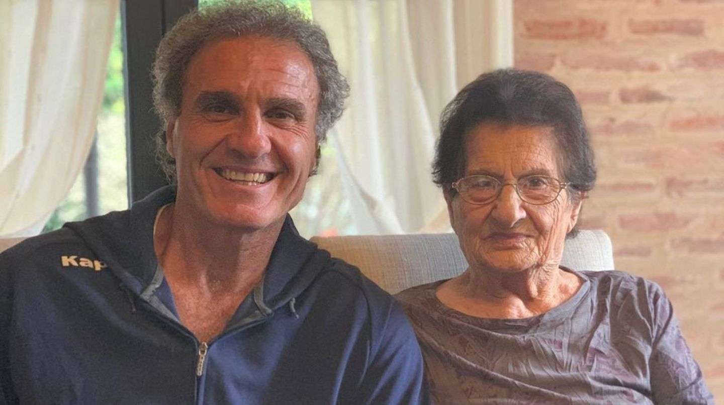 Oscar Ruggeri, indignado por la jubilación de su madre