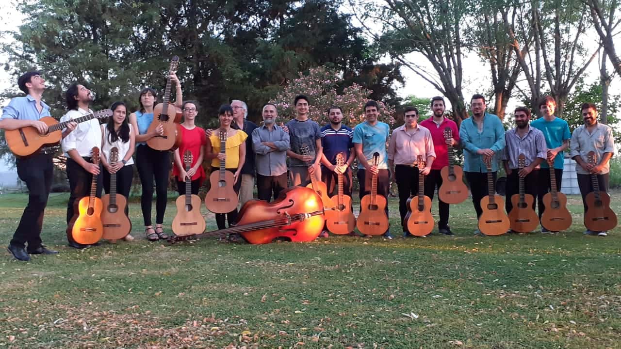 Las Guitarras Gualeyas estrena un nuevo video