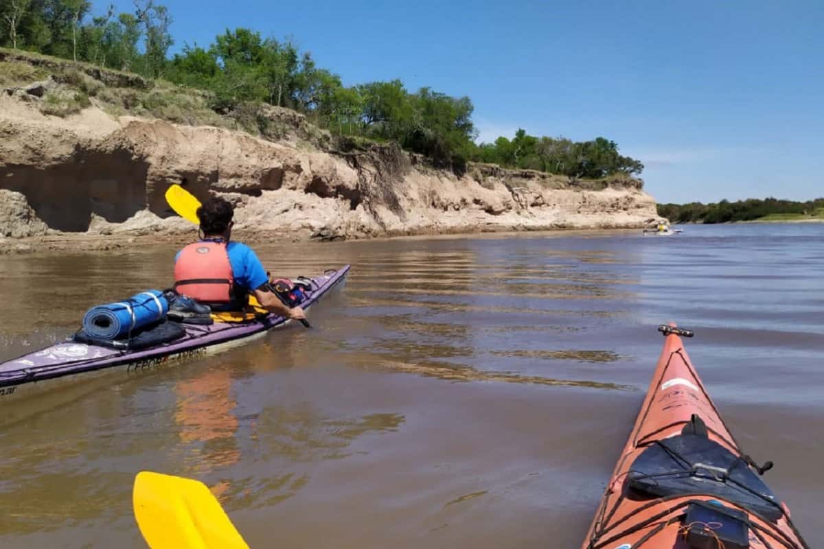 Servicio de kayaks y bicicletas en el reservorio de Costanera