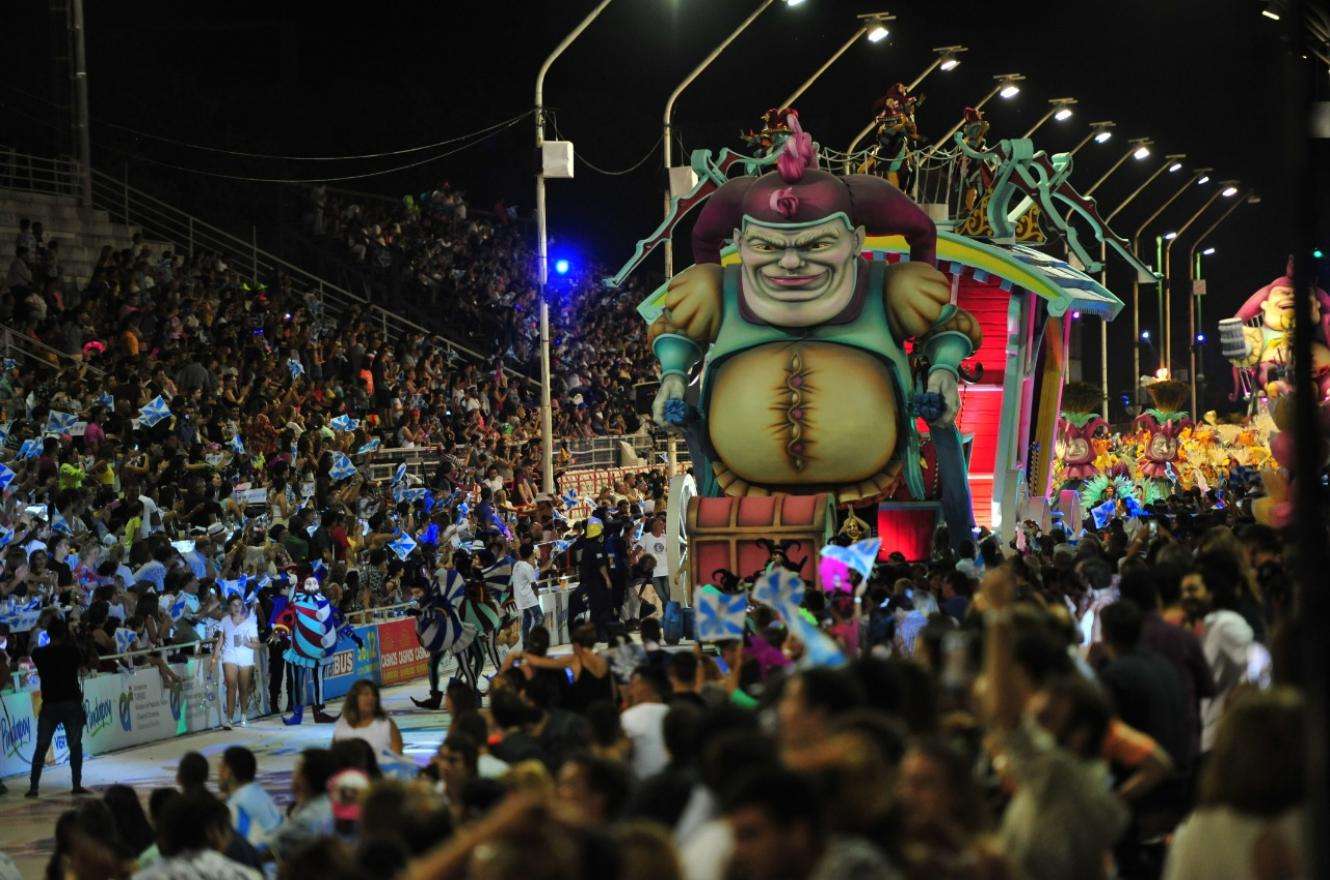 Gualeguaychú: el Carnaval vuelve con las cinco comparsas