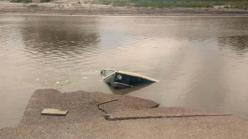 Camioneta con un tráiler cayó al río Gualeguay