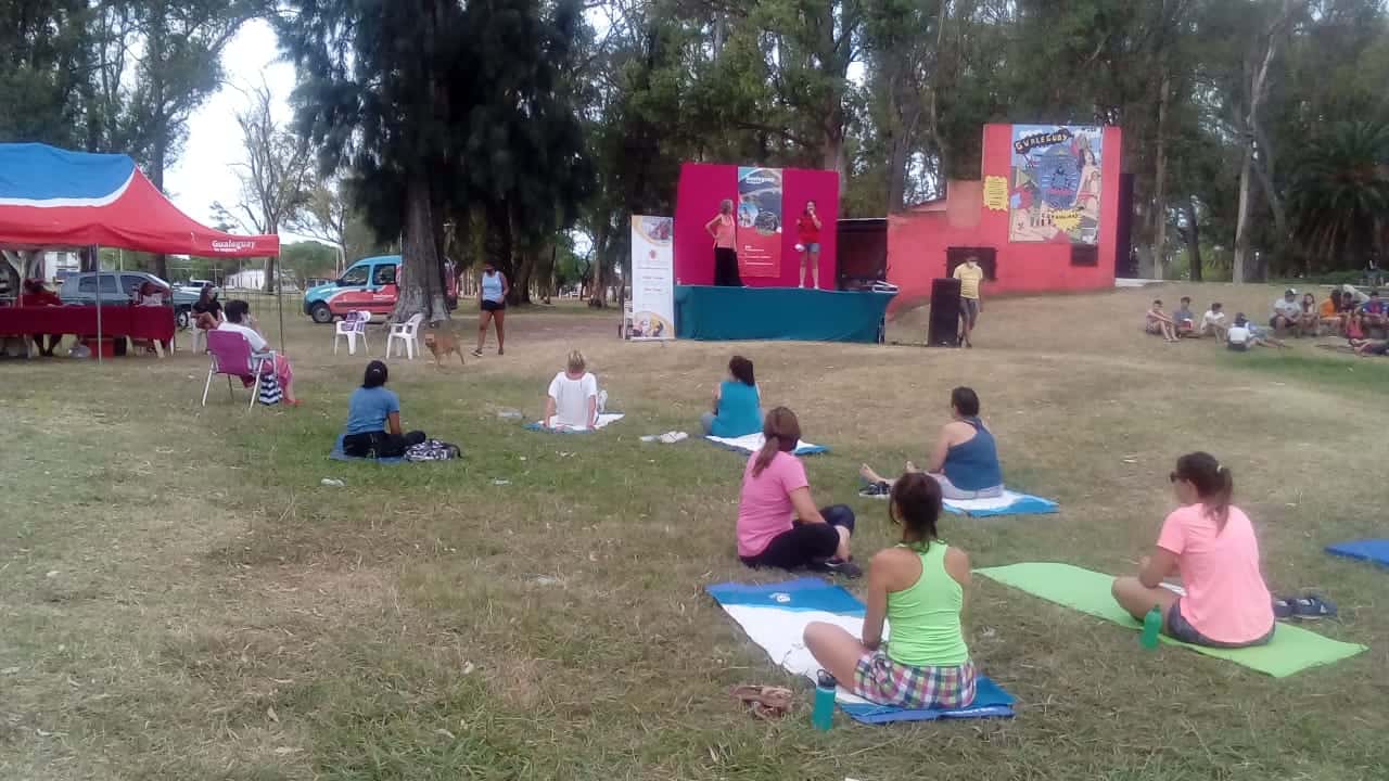 Se realizaron clases de Yoga y Movimiento Vital Expresivo en el parque