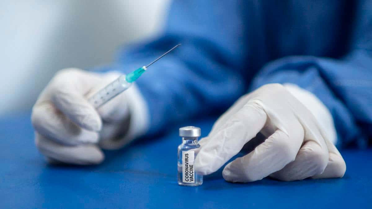 El Gobierno difundió el listado de los vacunados VIP del Hospital Posadas
