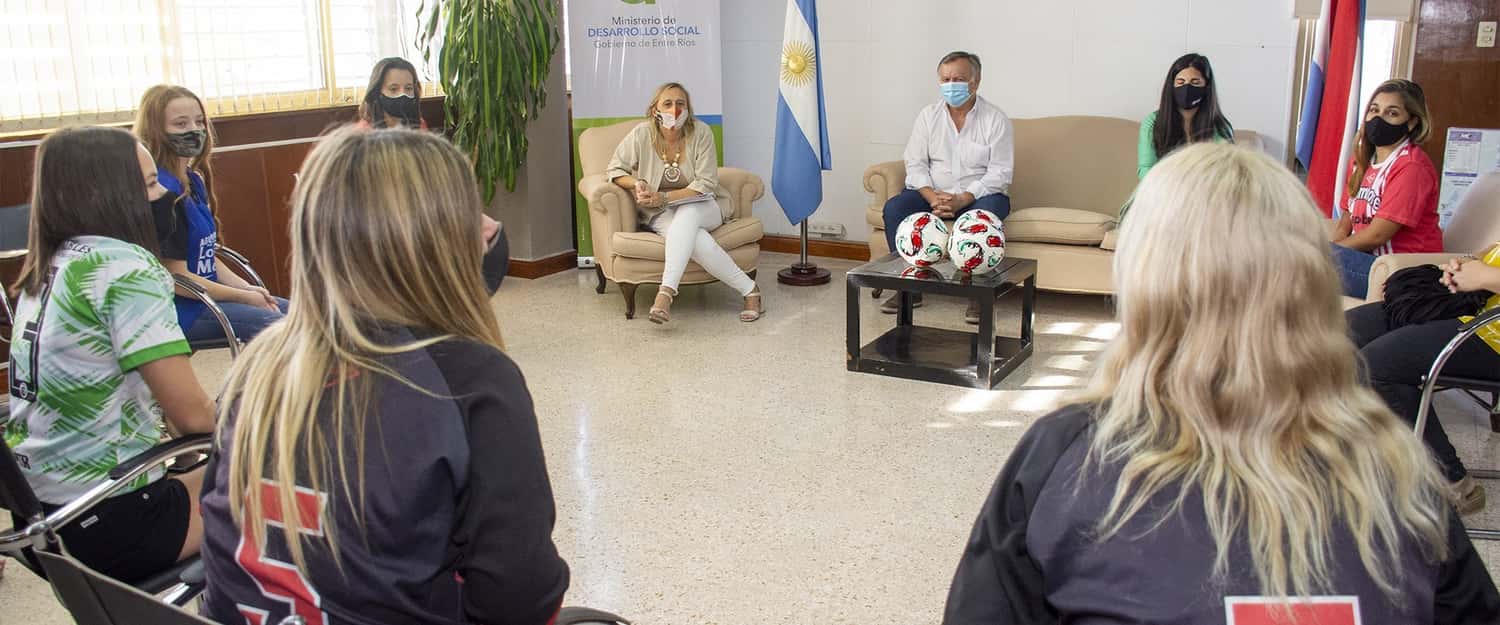 Copa de Fútbol Femenino: provincia acompaña su realización