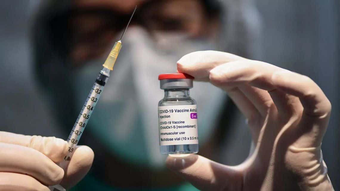 La OMS afirmó que las vacunas son eficaces contra todas las variantes del coronavirus
