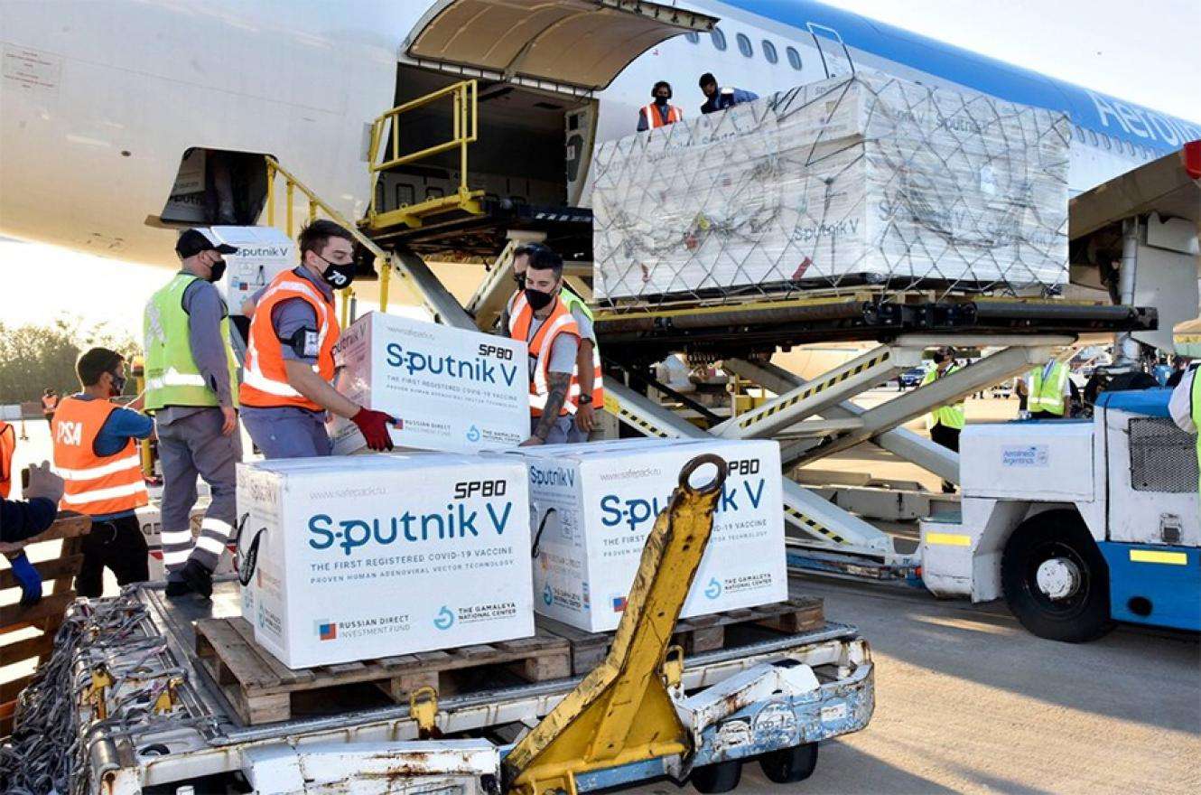Aerolíneas Argentinas confirmó un nuevo vuelo para buscar más dosis de Sputnik V