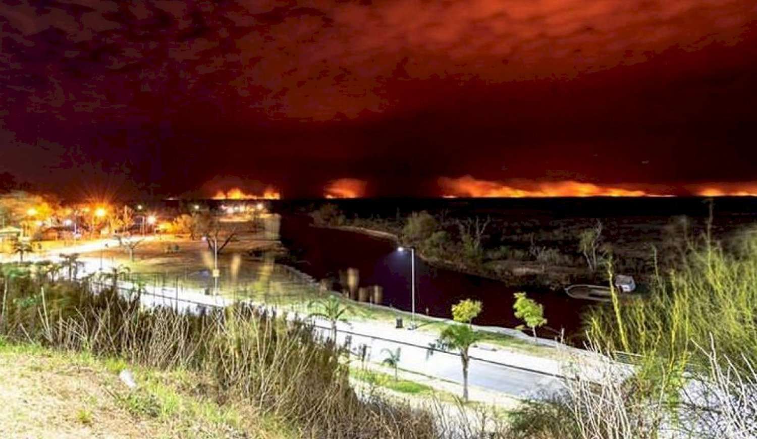 Delta: continúan los incendios en las islas