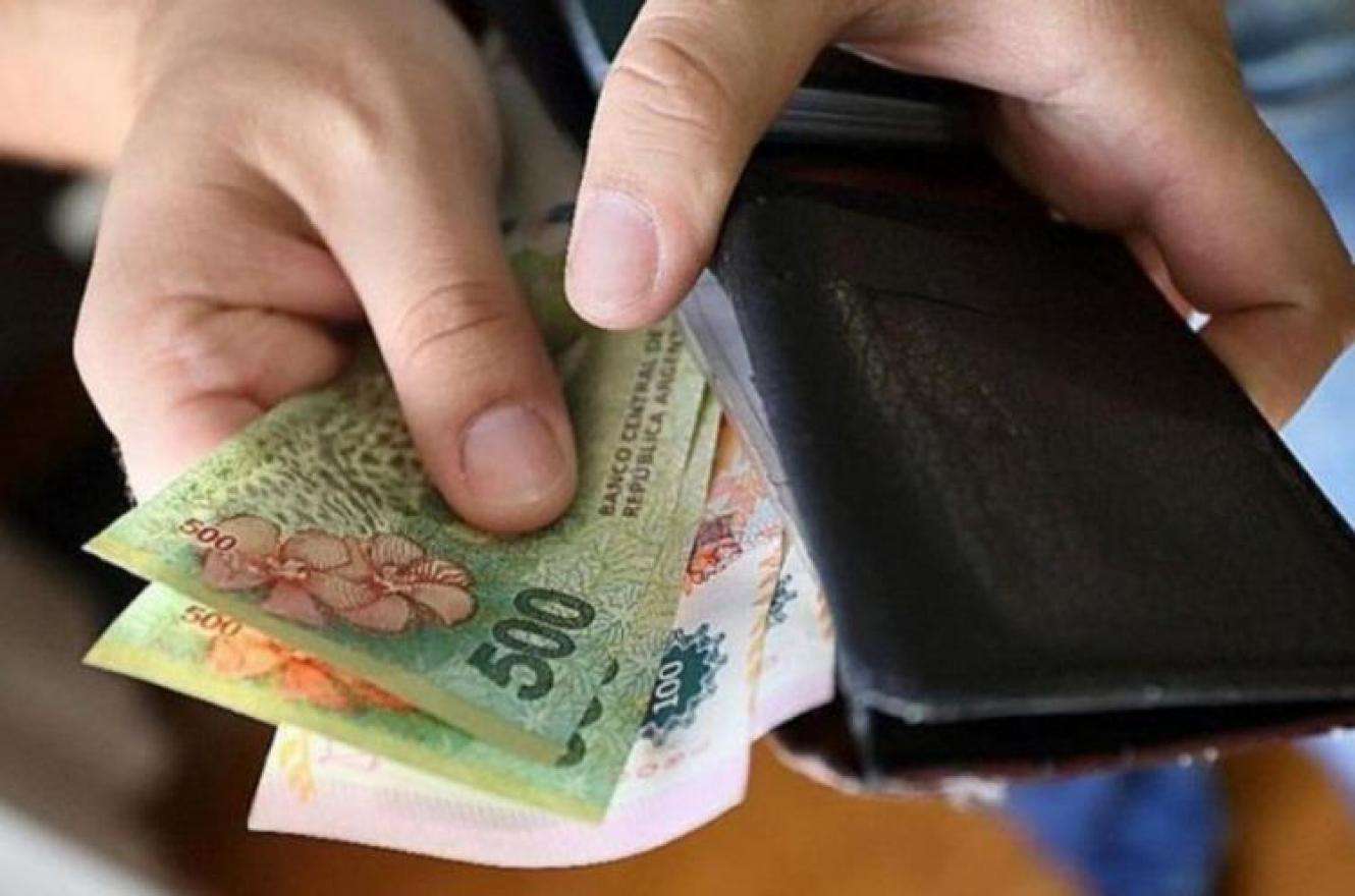 Elevan el límite para retirar efectivo con tarjeta de débito en comercios