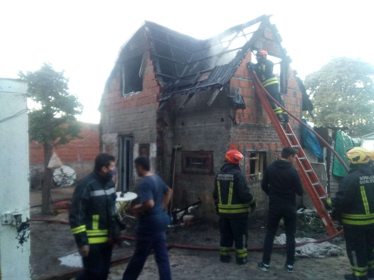 Barrio Pancho Ramírez: se incendió una vivienda
