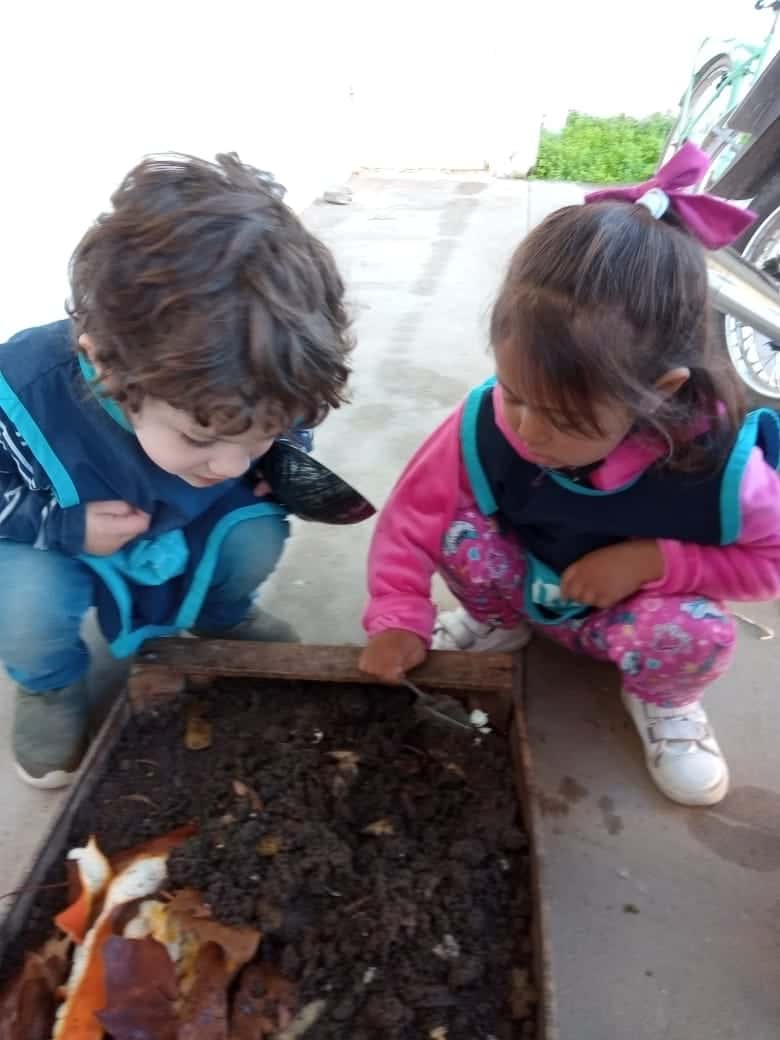 Enseñan técnicas de "Compost" en los Jardines Municipales