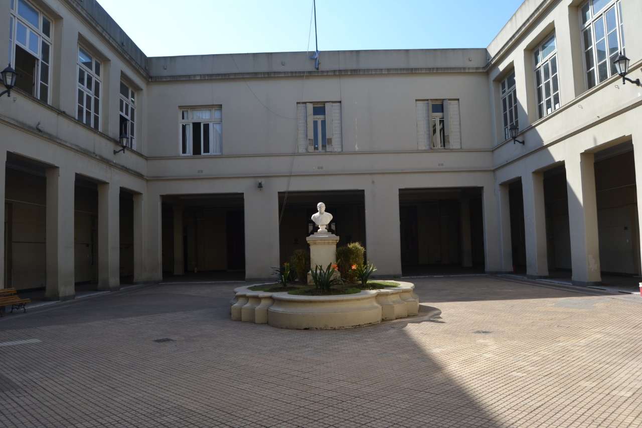 Escuela Normal Superior "Ernesto A. Bavio"