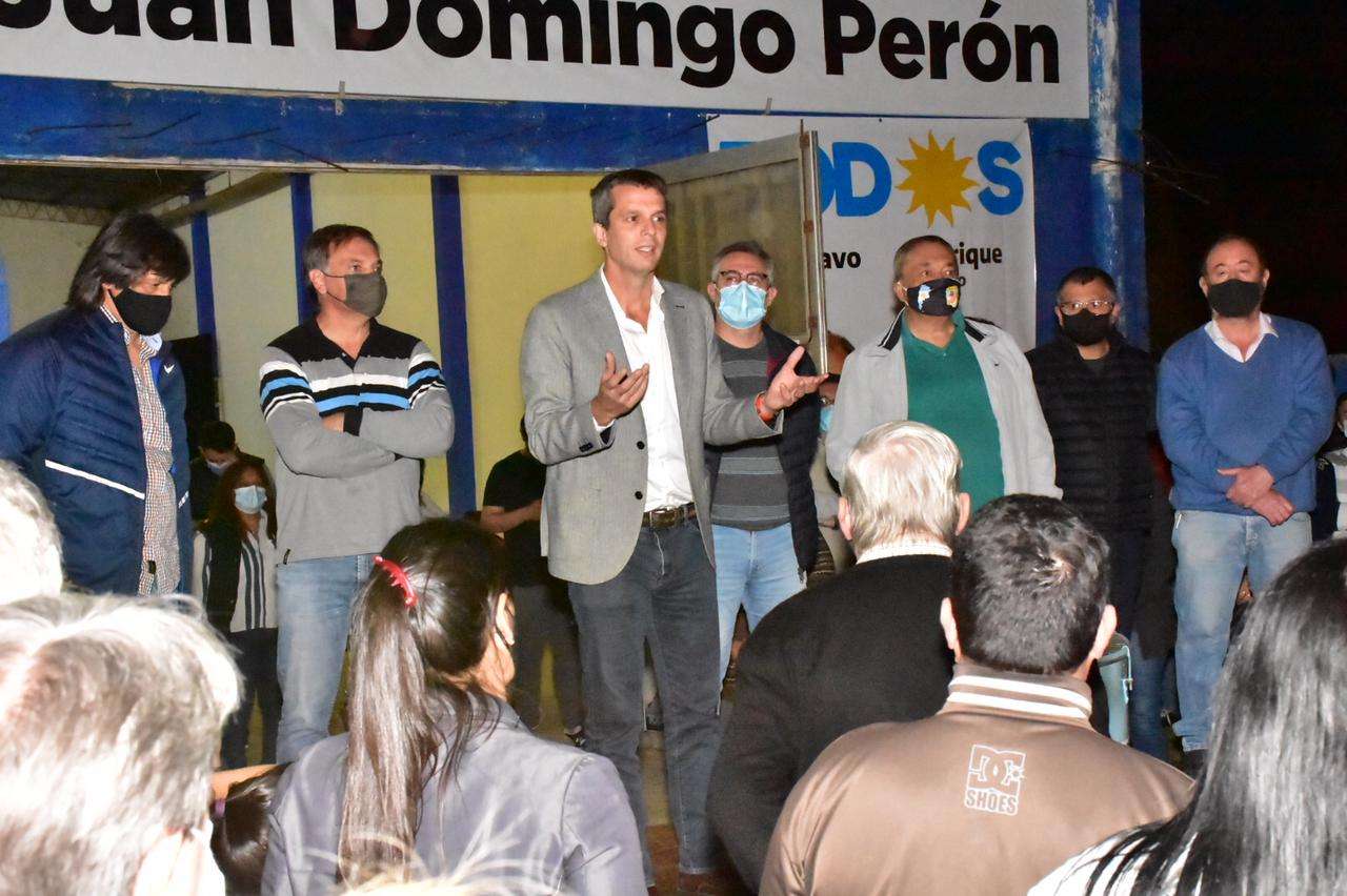 Cresto realizó un acto apoyando a Alberto Fernández