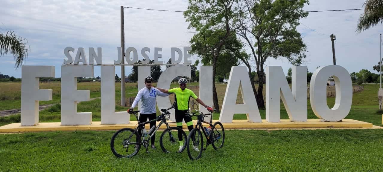 Dos ciclistas de Gualeguay recorrieron Entre Ríos en bici