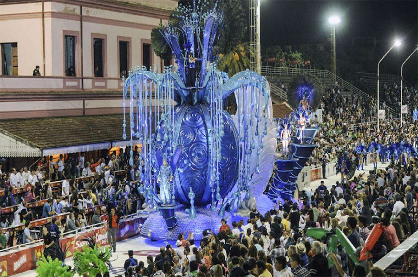 Carnaval de Gualeguaychú: Bordet aseguró que "habrá ayuda financiera para los clubes"