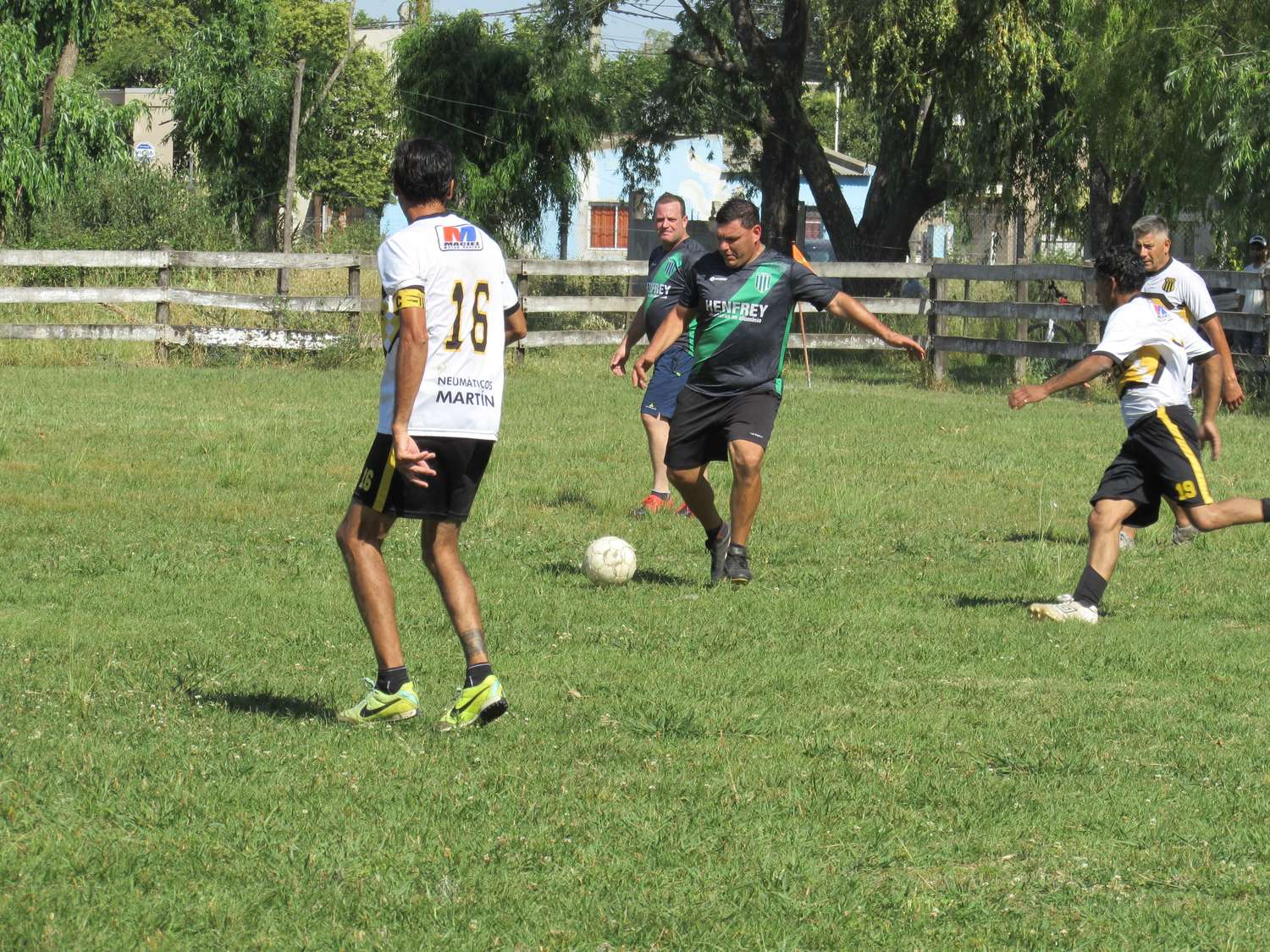 Continúa el Fútbol Senior en Yaguarí