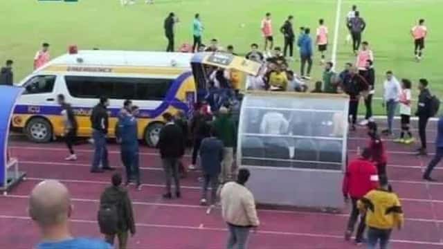 Conmoción en Egipto: un técnico falleció tras gritar un gol de su equipo