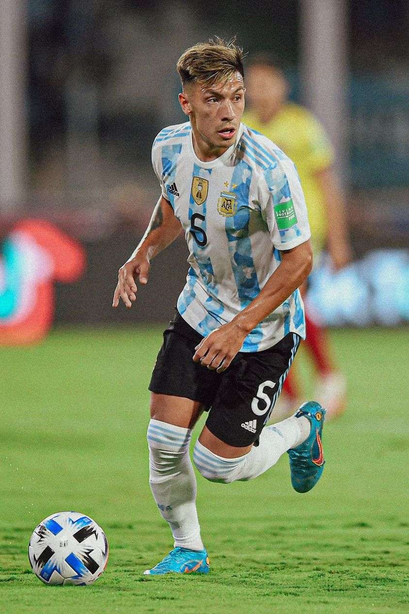 Con una excelente participación de Lisandro Martínez, Argentina venció a Colombia