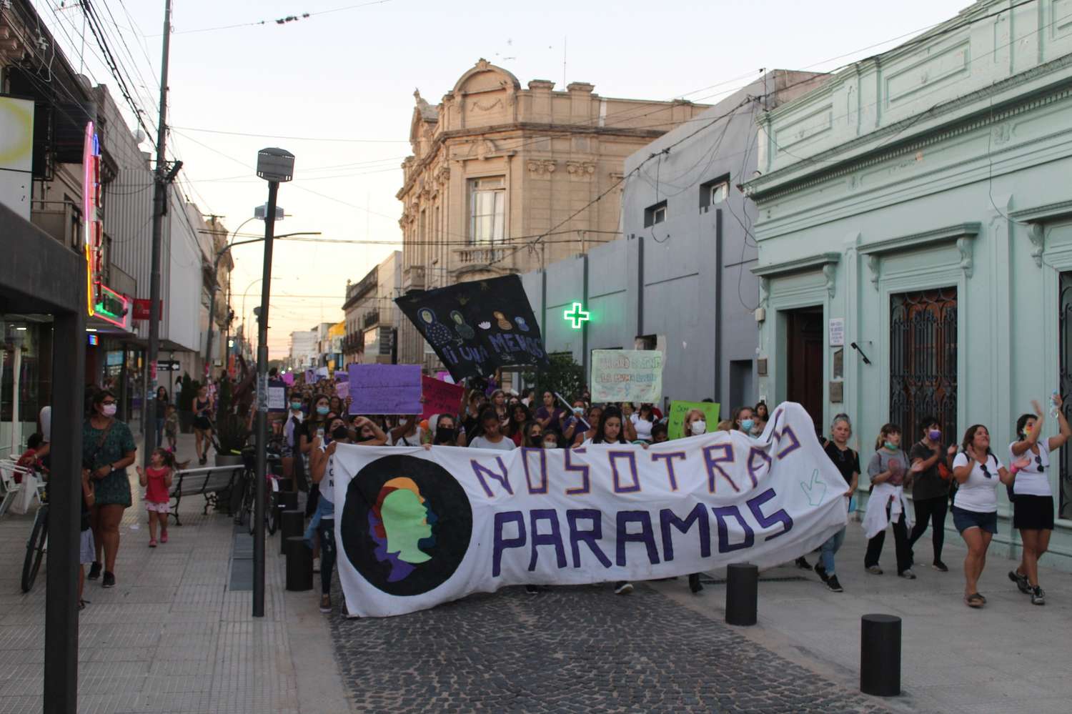8M: se realizó la marcha en Gualeguay