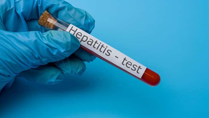 Ante casos sospechosos de hepatitis aguda grave en el país, instan a completar esquemas de vacunación
