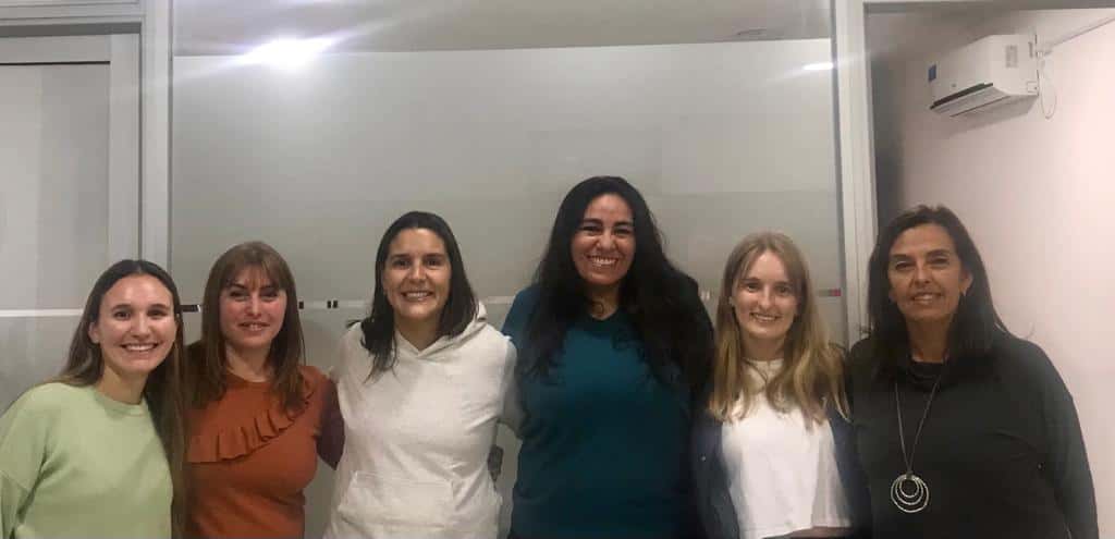 De izquierda a derecha: Julieta Conrado, Matilde Elías, Kuqui Beracochea, Analía Duarte, Gimena Zumino y Fabiana Troncoso
