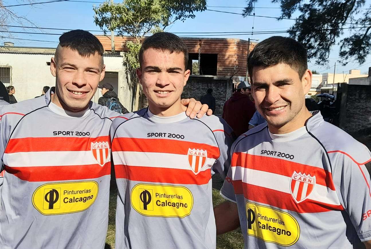 Los goleadores del norteño: Enzo Basualdo, Celestino Vecchio y Ricardo D. Ocampo. El equipo de Martín Caminos y Leandro Villabona ya está en la punta de la tabla.