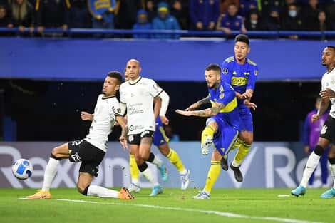 Boca erró en los penales y quedó eliminado ante Corinthians, que avanzó a cuartos