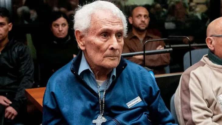 Murió Miguel Etchecolatz, represor de la última dictadura militar: tenía 93 años