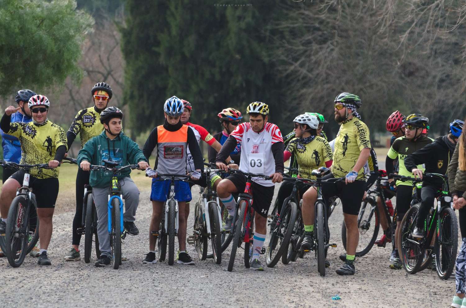 Con gran cantidad de participantes se llevó a cabo en la jornada del 9 de Julio un festival de Mountain Bike en el circuito de la Costanera organizado por la Subcomisión de Ciclismo de Barrio Norte.