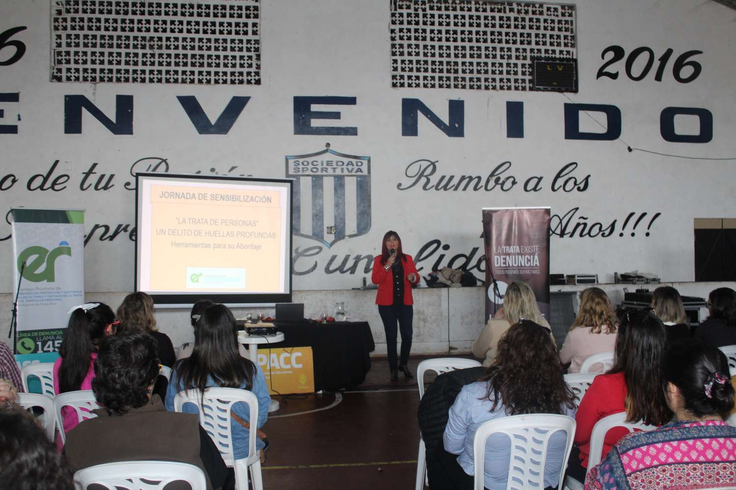 Silvina Calveyra brindó en Gualeguay una charla sobre Trata de Personas
