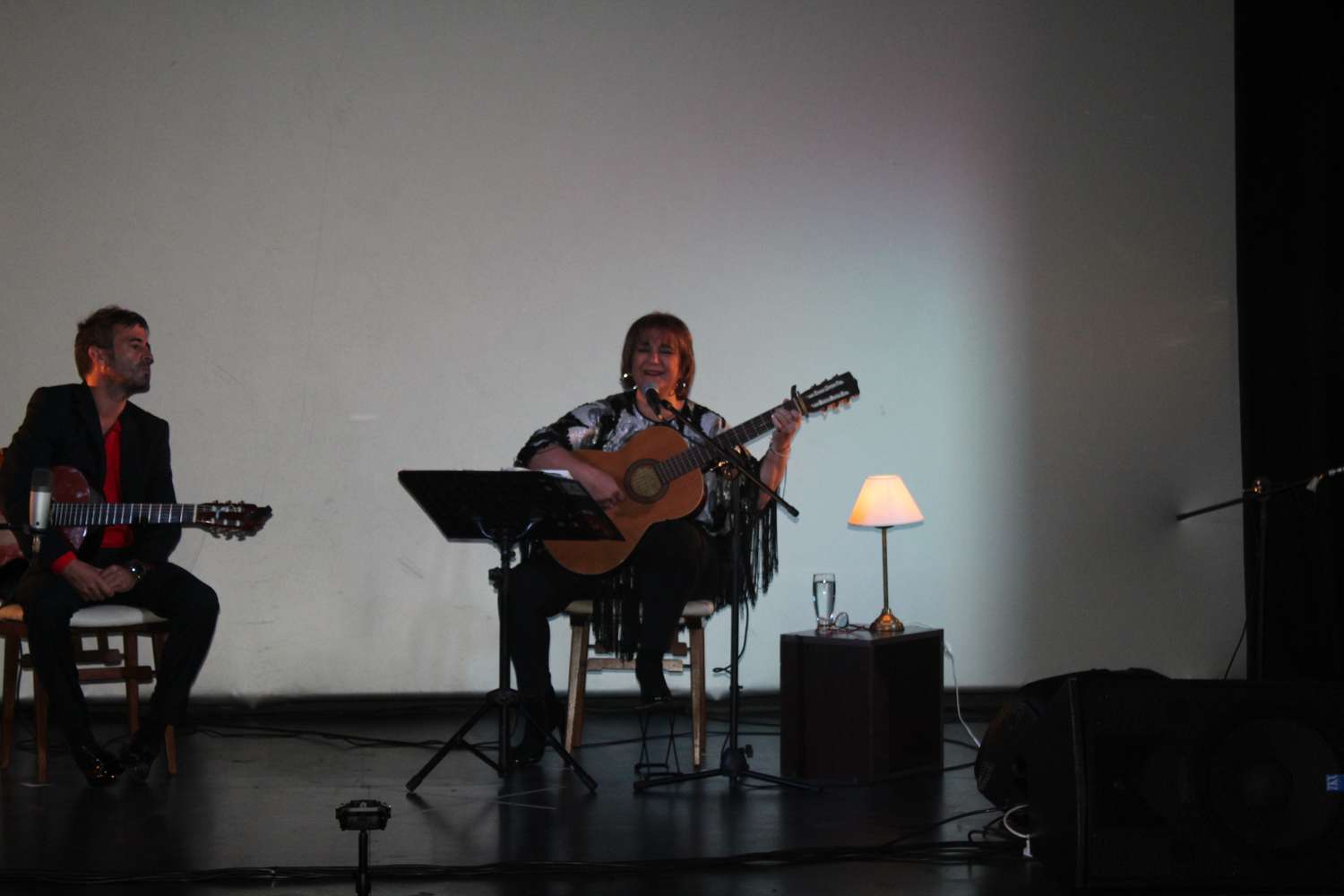 Excelente recital de Yamila Cafrune y Las Guitarras Gualeyas