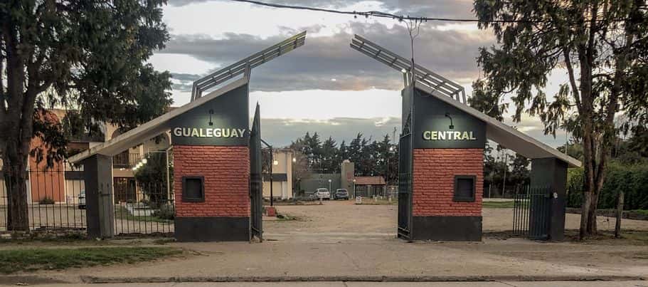 Gualeguay Central llegó a sus gloriosos 103 años. Es una de las instituciones más prestigiosas del Sur Entrerriano tanto en lo deportivo como en lo social.
