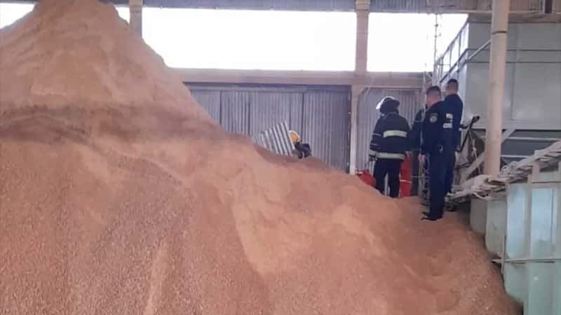 Córdoba:murió tras quedar atrapado debajo de toneladas de soja