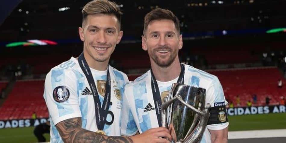 Lionel Messi y Lisandro Martínez, ambos con el mismo valor de mercado