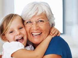 En las abuelas al ver a los nietos, se activan áreas cerebrales diferentes que al ver a los hijos no