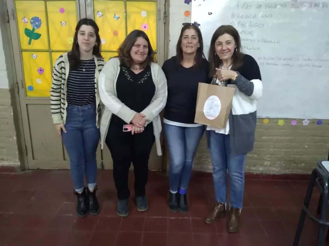 Alejandra Cordero presentó su libro en la Escuela Agrotécnica