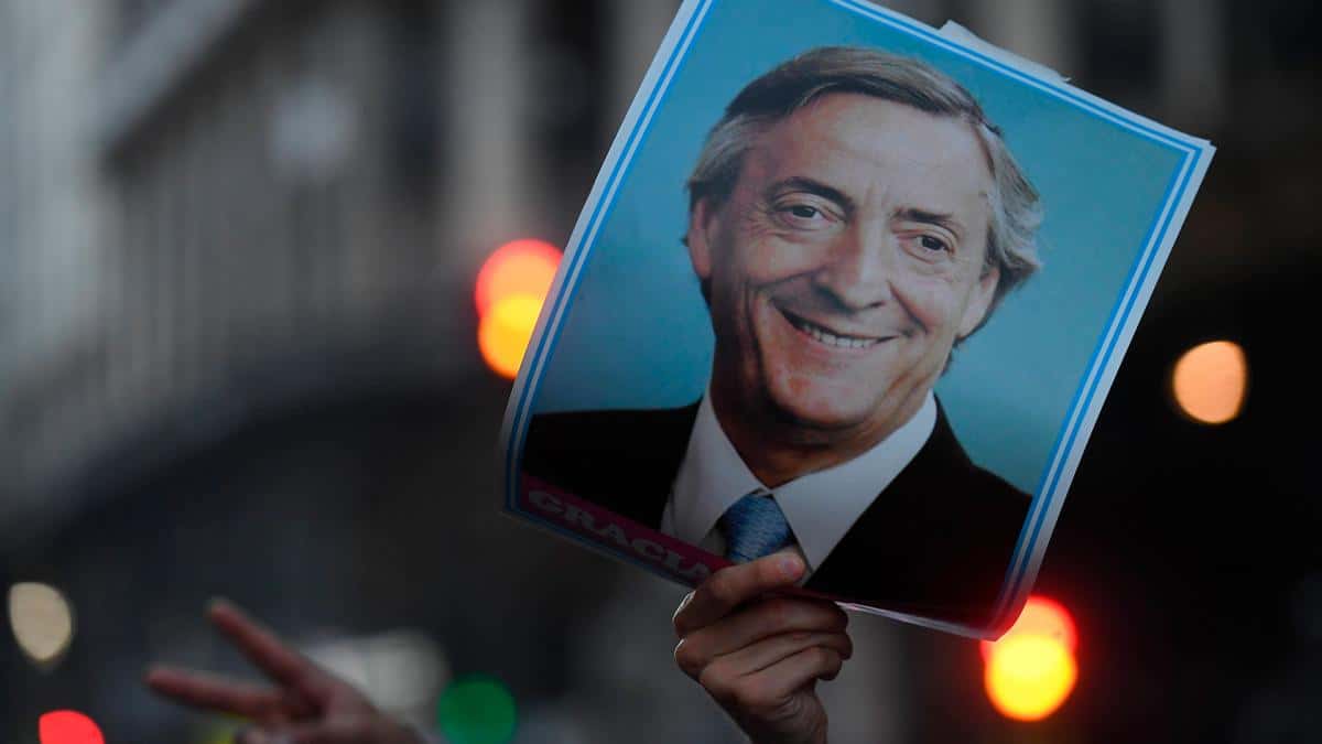 Néstor Kirchner "puso fin al sufrimiento de millones", afirmó Bordet
