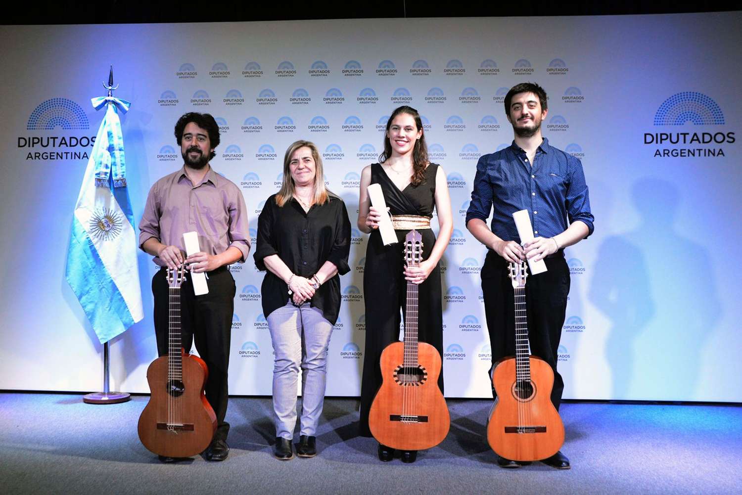 Ántola impulsó el reconocimiento de Las Guitarras Gualeyas en el Congreso