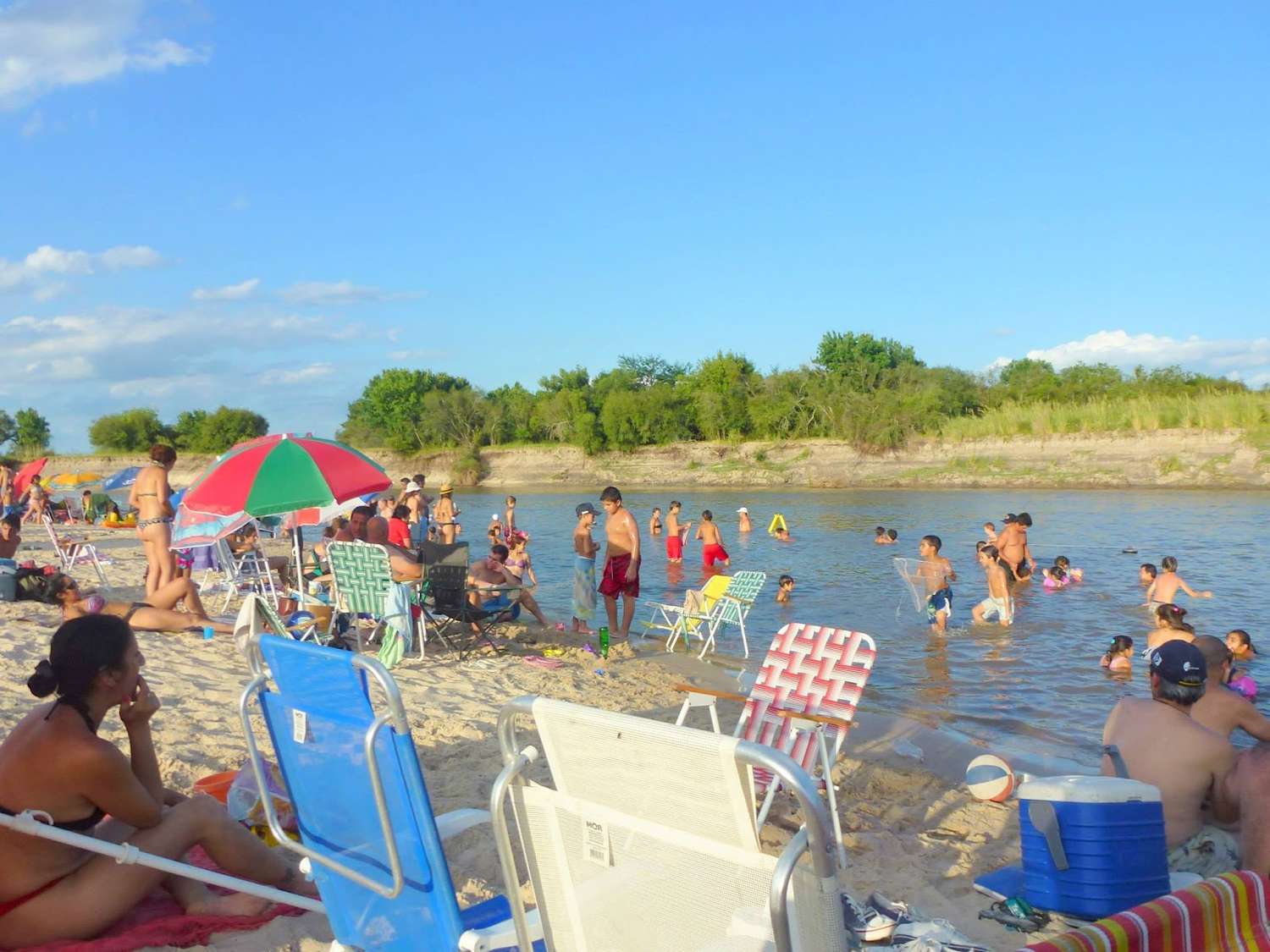 Al igual que otras ciudades, Gualeguay también debe implementar transporte público y gratuito a balnearios